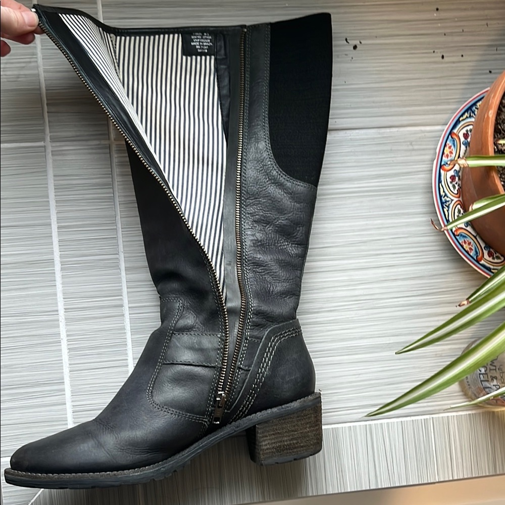 L.L. Bean Leather Riding Boots - Picture 7 of 7
